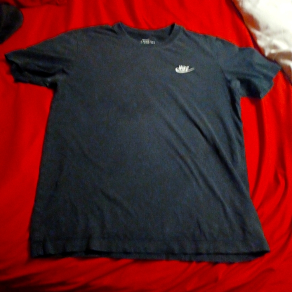 Men's Nike T Shirt - Black -Small
